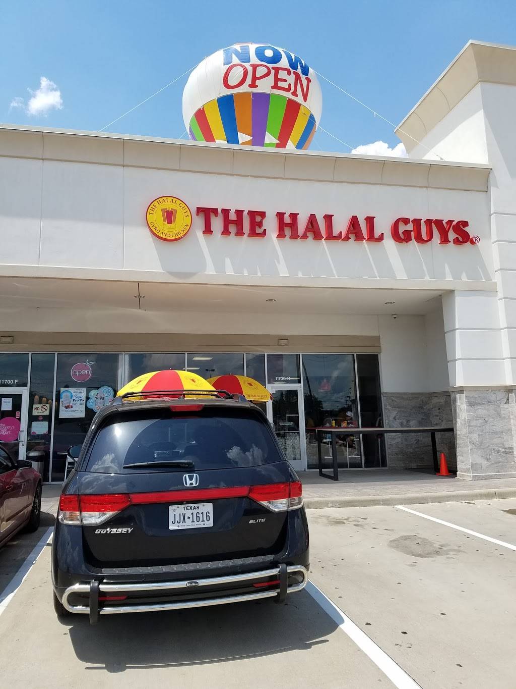 The Halal Guys | restaurant | 11700 Westheimer Rd H, Houston, TX 77077, USA | 8322436154 OR +1 832-243-6154
