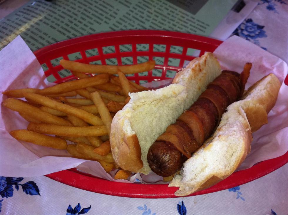 Taylors Drive In | restaurant | 139 Memorial Plaza, Springfield, MO 65806, USA | 4178623278 OR +1 417-862-3278