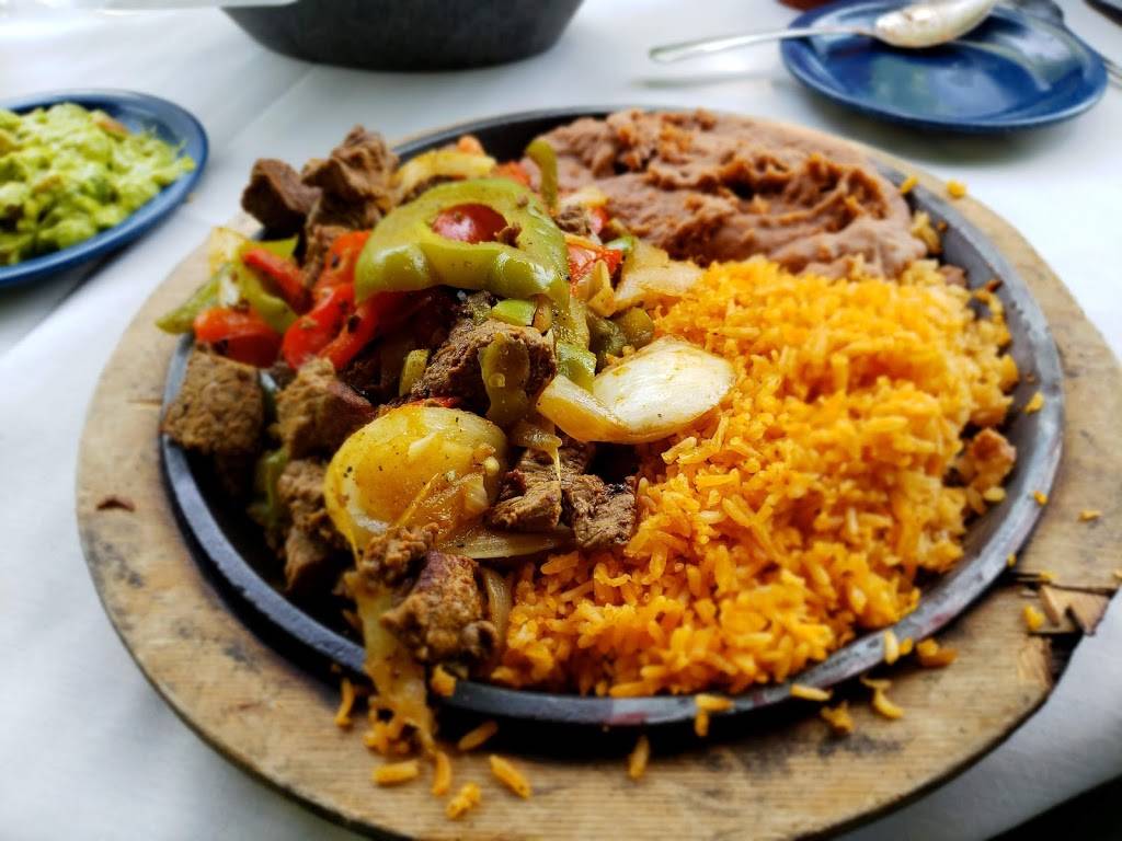 Joe T. Garcias | restaurant | 2201 N Commerce St, Fort Worth, TX 76164, USA | 8176264356 OR +1 817-626-4356