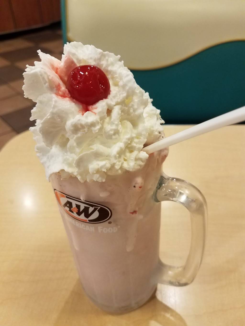 A&W Restaurant | restaurant | 1520 Hustonville Rd, Danville, KY 40422, USA | 8592368570 OR +1 859-236-8570