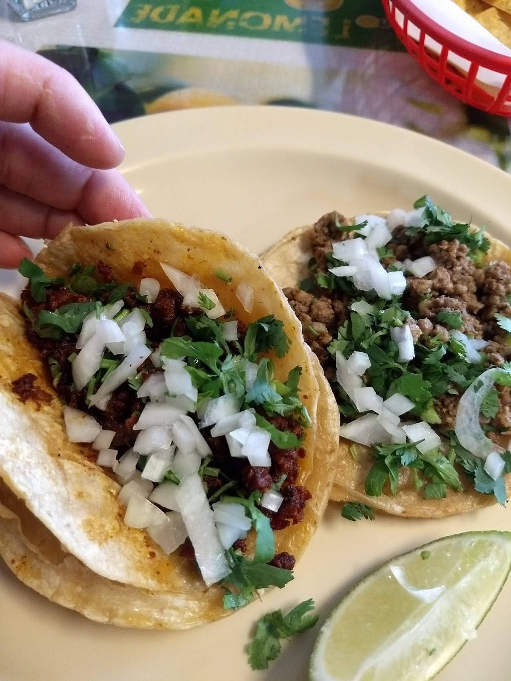 Taqueria Los Naranjos | restaurant | 2109 Lewis Avenue A, Zion, IL 60099, USA | 8477319904 OR +1 847-731-9904