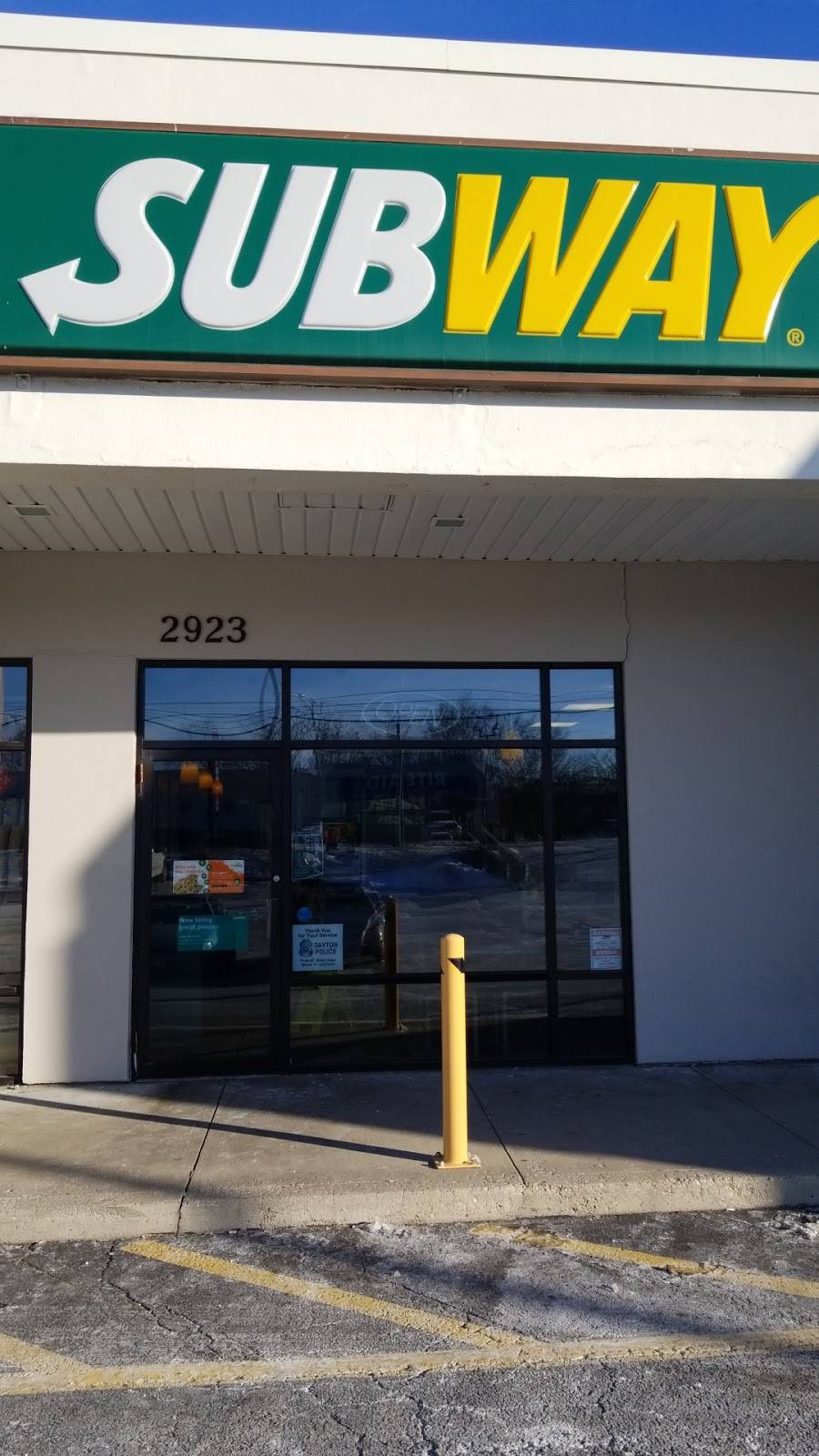 Subway | restaurant | 2923 Linden Ave, Dayton, OH 45410, USA | 9372568233 OR +1 937-256-8233