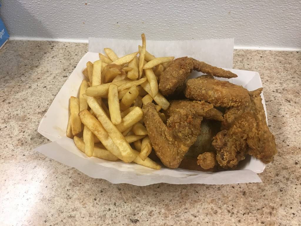 55 ST Harolds & fresh lemonade | restaurant | 740 W Garfield Blvd, Chicago, IL 60609, USA | 8728187555 OR +1 872-818-7555