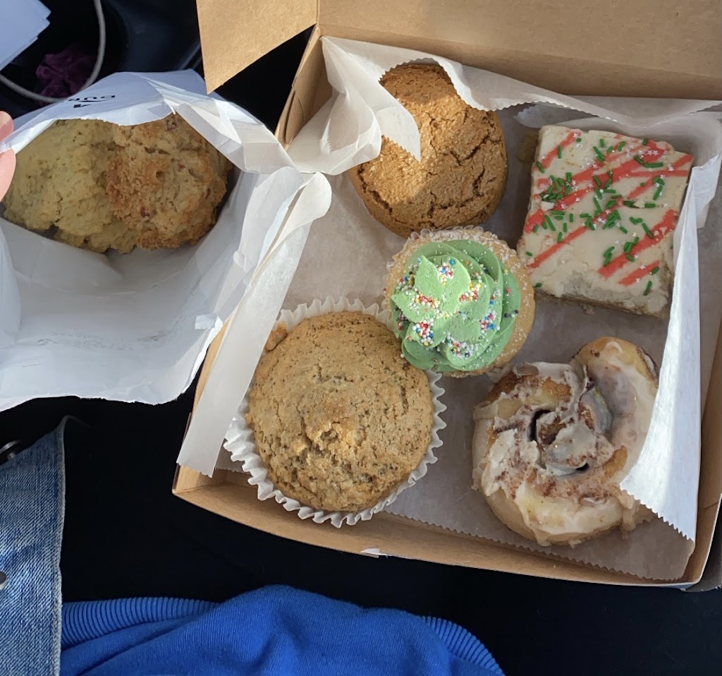 Yellow Rose Vegan Bakery & Cafe | cafe | 410 Ridgewood Rd, Maplewood, NJ 07040, USA | 8622569739 OR +1 862-256-9739