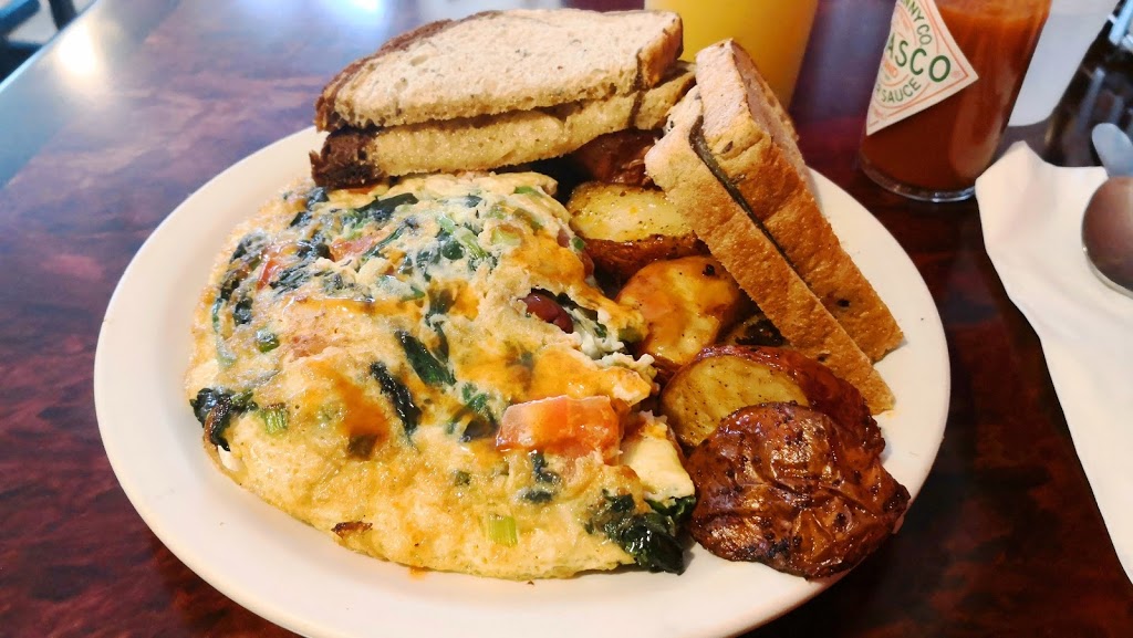 Renees Cafe | restaurant | 198 Holland St, Somerville, MA 02144, USA | 6176232727 OR +1 617-623-2727