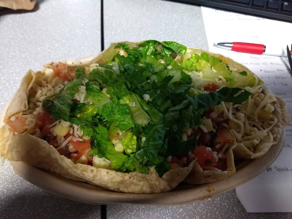 Chipotle Mexican Grill | restaurant | 10325 Cascade Crossing, Brooklyn, OH 44144, USA | 2162678360 OR +1 216-267-8360