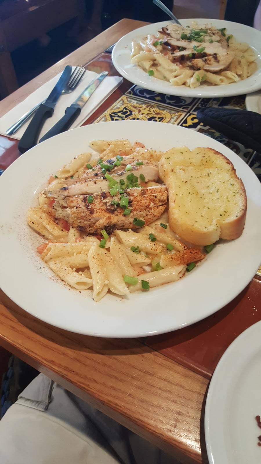 Chilis Grill & Bar | restaurant | 5080 Riverside Dr Suite 1600, Macon, GA 31210, USA | 4787570169 OR +1 478-757-0169