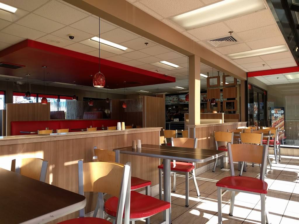 Burger King | restaurant | 102 Weston St, Hartford, CT 06120, USA | 8602410664 OR +1 860-241-0664