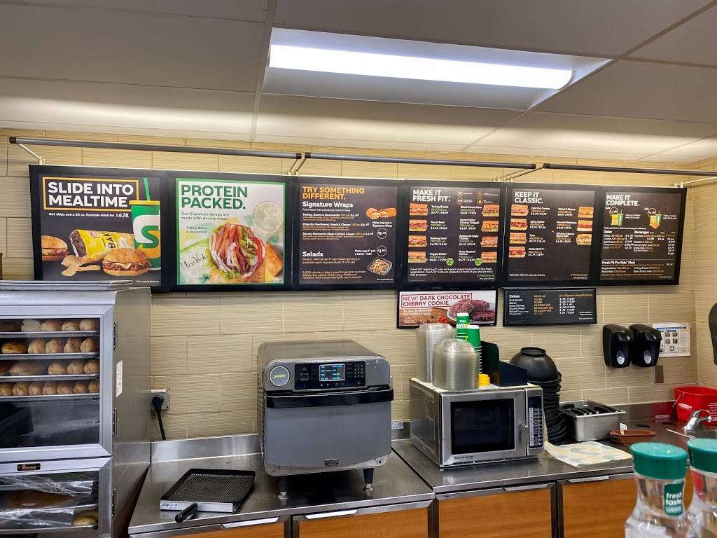 Subway | meal takeaway | 1 Jarrett White Road AAFES, 1st Floor, Honolulu, HI 96859, USA | 8088331259 OR +1 808-833-1259