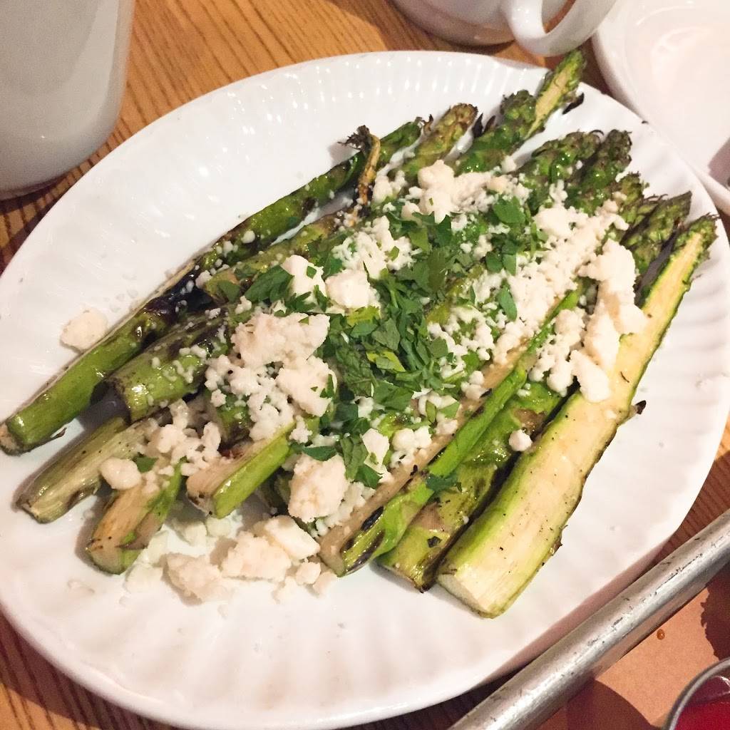 The Smoke Shop BBQ | restaurant | 1, Cambridge, MA 02139, USA | 6175777427 OR +1 617-577-7427