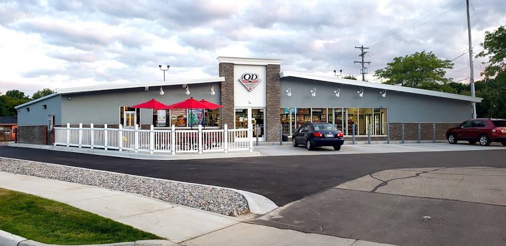 Quality Dairy Store | bakery | 2233 Cedar St, Holt, MI 48842, USA | 5173718918 OR +1 517-371-8918