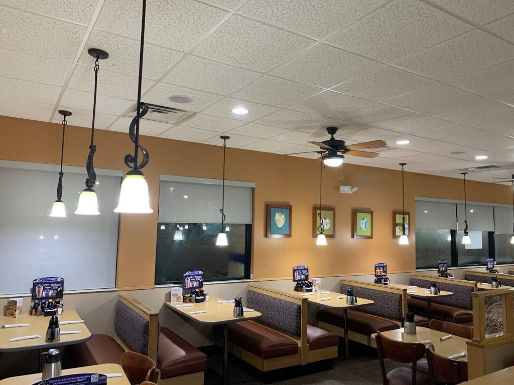 IHOP | restaurant | 12875 Biscayne Blvd, North Miami, FL 33181, USA | 3059818819 OR +1 305-981-8819