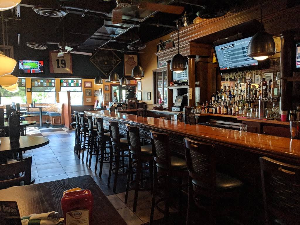 Max & Ermas | restaurant | 7890 Mentor Ave, Mentor, OH 44060, USA | 4402059994 OR +1 440-205-9994