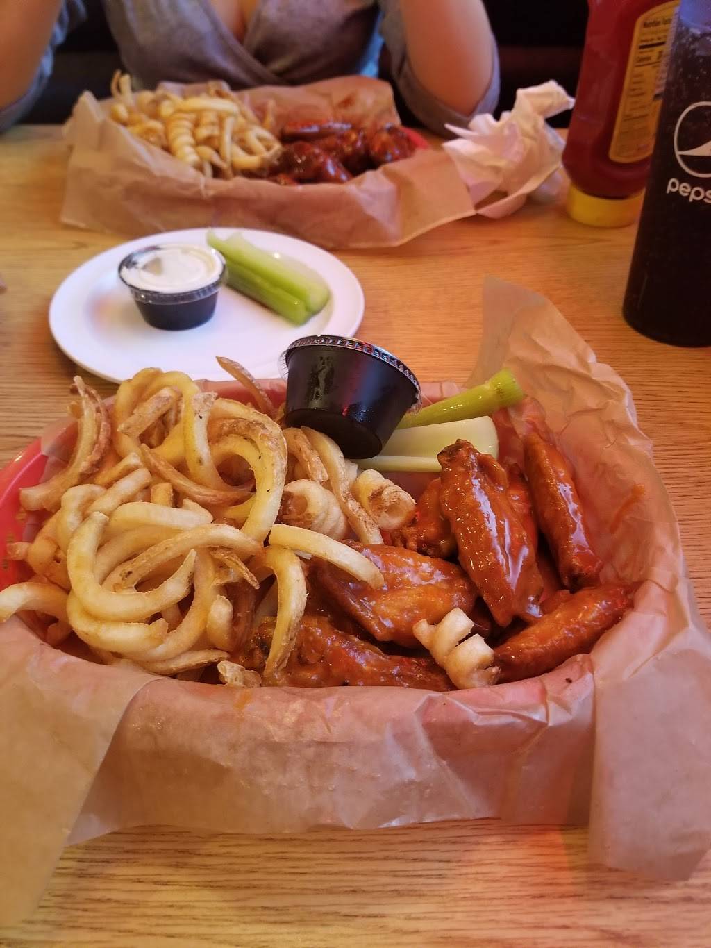 Wings N More | restaurant | 8400 Hwy 6 N, Houston, TX 77095, USA | 2813454433 OR +1 281-345-4433