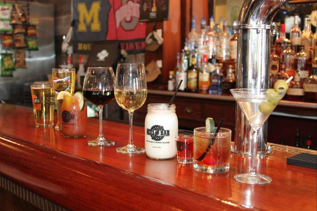 Reel Bar | restaurant | 461 Catawba Ave, Put-In-Bay, OH 43456, USA | 4192851318 OR +1 419-285-1318