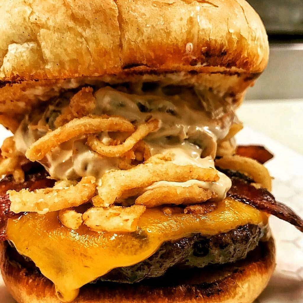 Wild Willys Burgers | restaurant | 317 W Boylston St, Worcester, MA 01606, USA | 5084592088 OR +1 508-459-2088