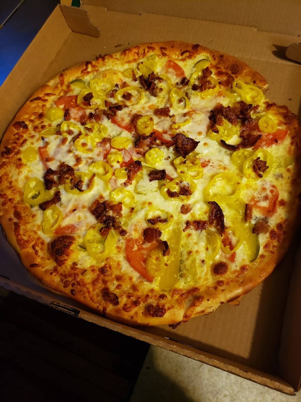 The Break Room Bar And Grill | restaurant | 966 Station Rd, Twin Rocks, PA 15960, USA | 8147499300 OR +1 814-749-9300