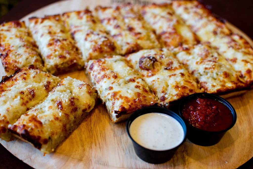 Carmonis Pizza | meal delivery | 42787 Woodward Ave, Bloomfield Twp, MI 48304, USA | 2482203333 OR +1 248-220-3333