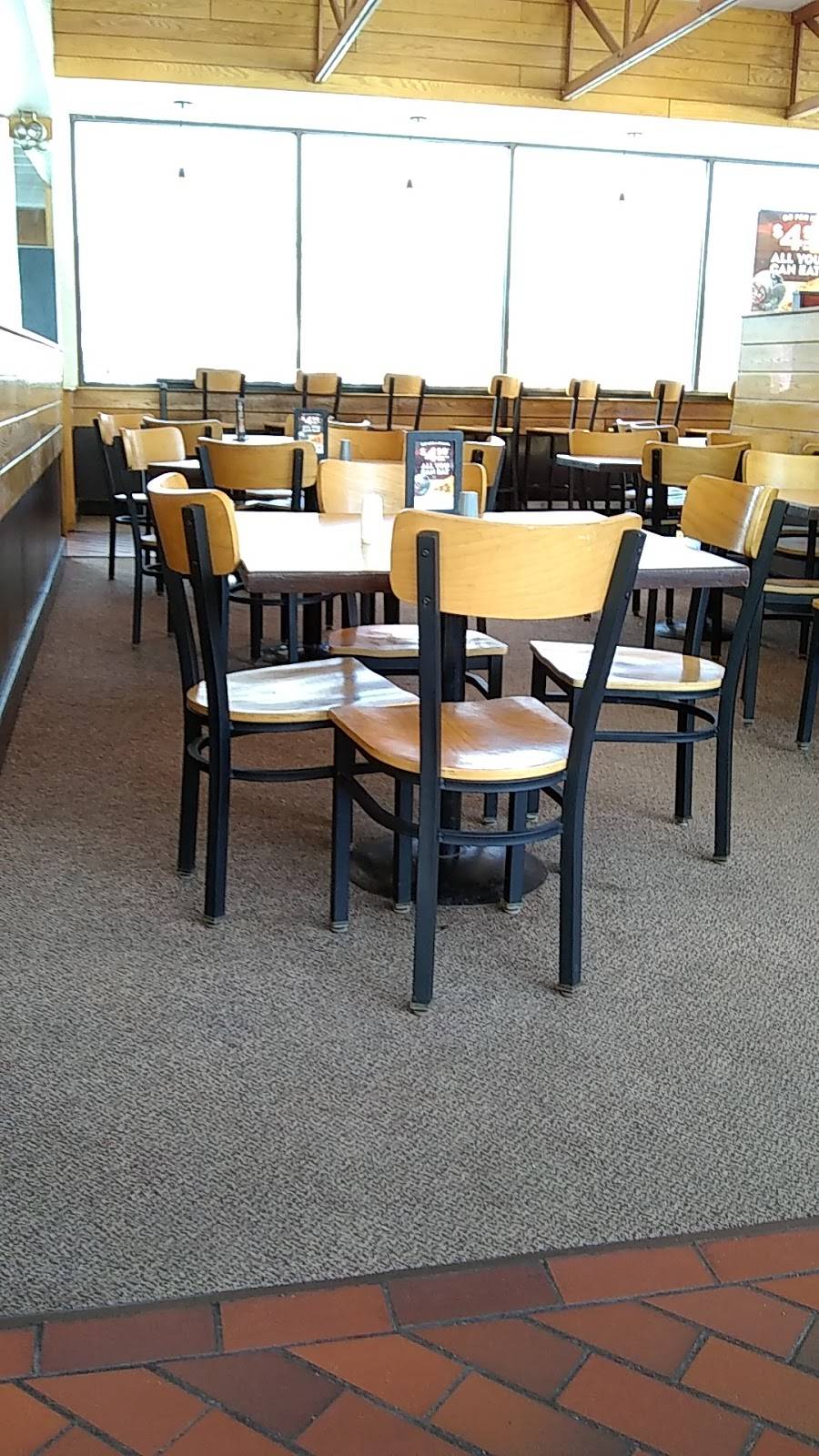 Papa Ginos | restaurant | 8 Commercial St, Foxborough, MA 02035, USA | 5085436100 OR +1 508-543-6100