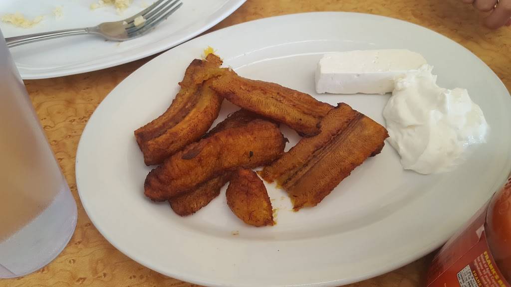 Pupusas Paradise | restaurant | 15462 E Hampden Ave, Aurora, CO 80013, USA | 3038628652 OR +1 303-862-8652