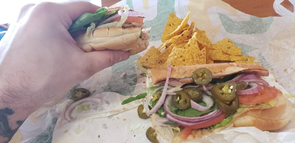 Subway Restaurants | restaurant | 3750-I W Market St, Fairlawn, OH 44333, USA | 3306651290 OR +1 330-665-1290