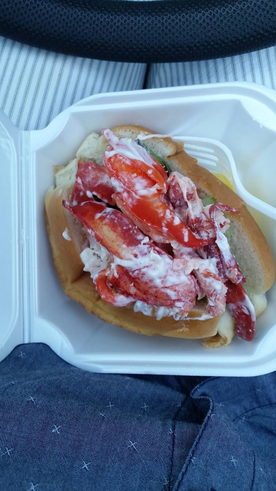 Mount Battie Take Out | meal takeaway | 247 Belfast Rd, Camden, ME 04843, USA | 2072366122 OR +1 207-236-6122