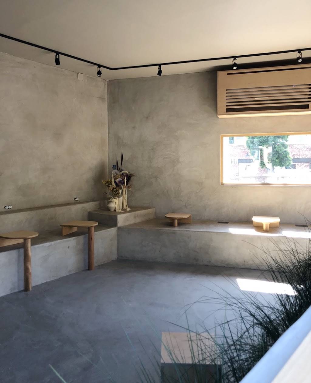 Laveta | cafe | 318 Glendale Blvd, Los Angeles, CA 90026, USA | 2133780037 OR +1 213-378-0037