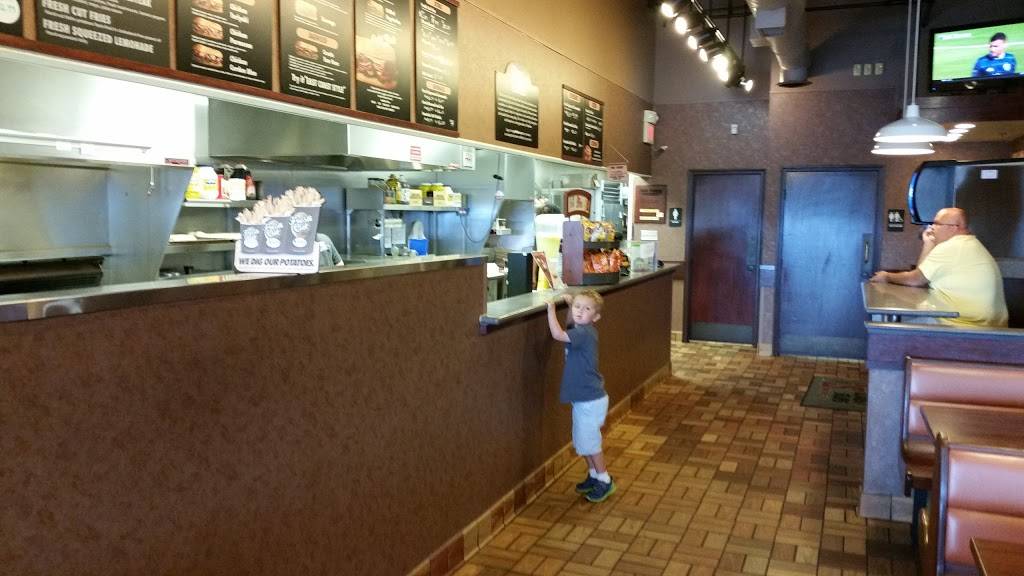 Penn Station East Coast Subs | meal takeaway | 9962 Kings Auto Mall Rd, Cincinnati, OH 45249, USA | 5136837366 OR +1 513-683-7366