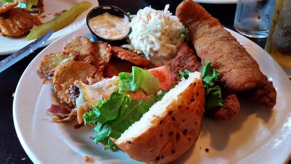 Rush Inn | restaurant | 17800 Detroit Ave, Cleveland, OH 44107, USA | 2162213224 OR +1 216-221-3224