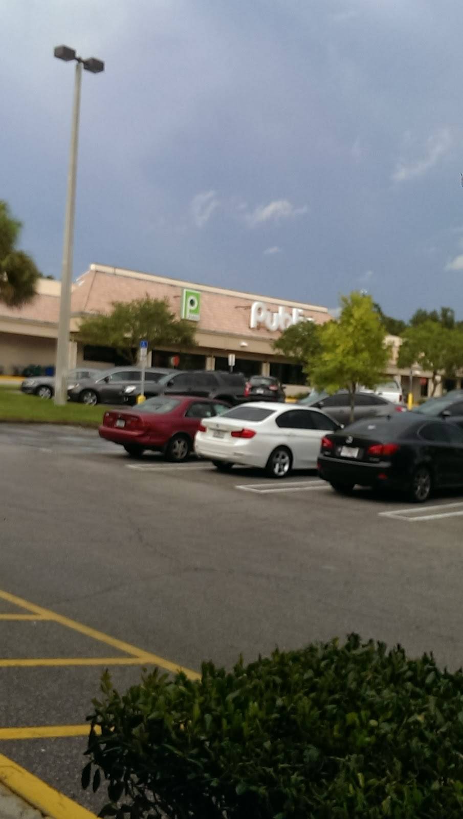 Newberry Square | shopping mall | 1200 NW 76th Blvd, Gainesville, FL 32606, USA | 8136644800 OR +1 813-664-4800