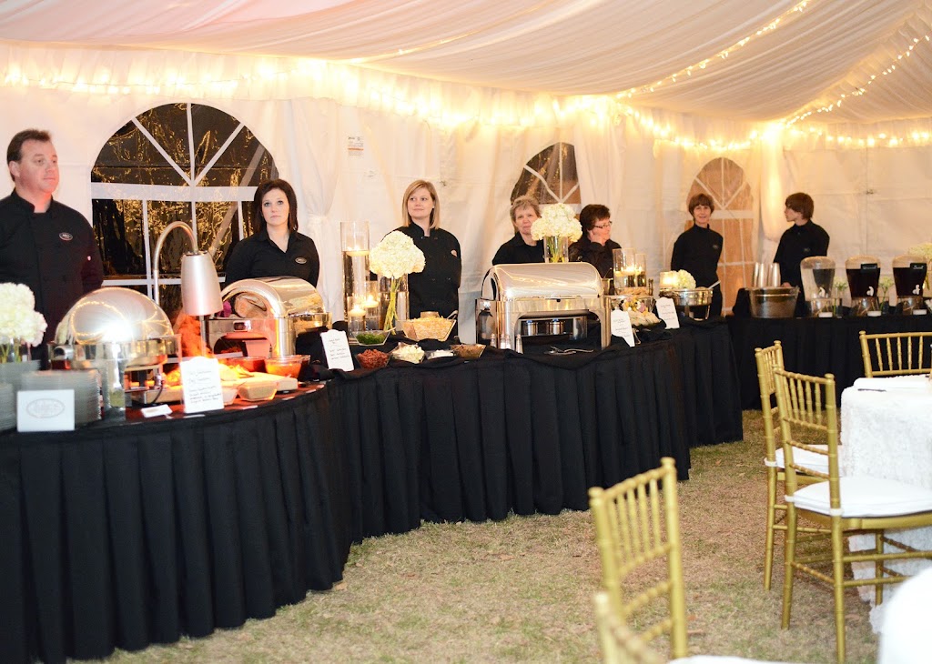 Julies Restaurant, Catering, & Bakery | bakery | 4055 Summerhill Rd, Texarkana, TX 75503, USA | 9037923354 OR +1 903-792-3354