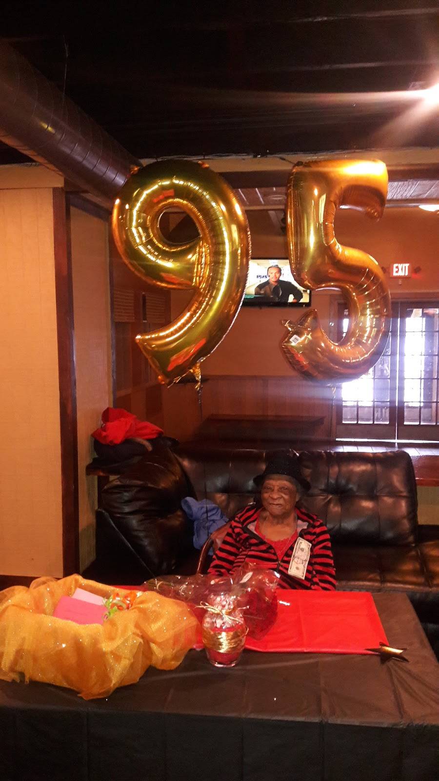 Chips Supper Club | restaurant | 4031 Richfield Rd, Flint, MI 48506, USA | 8108776290 OR +1 810-877-6290