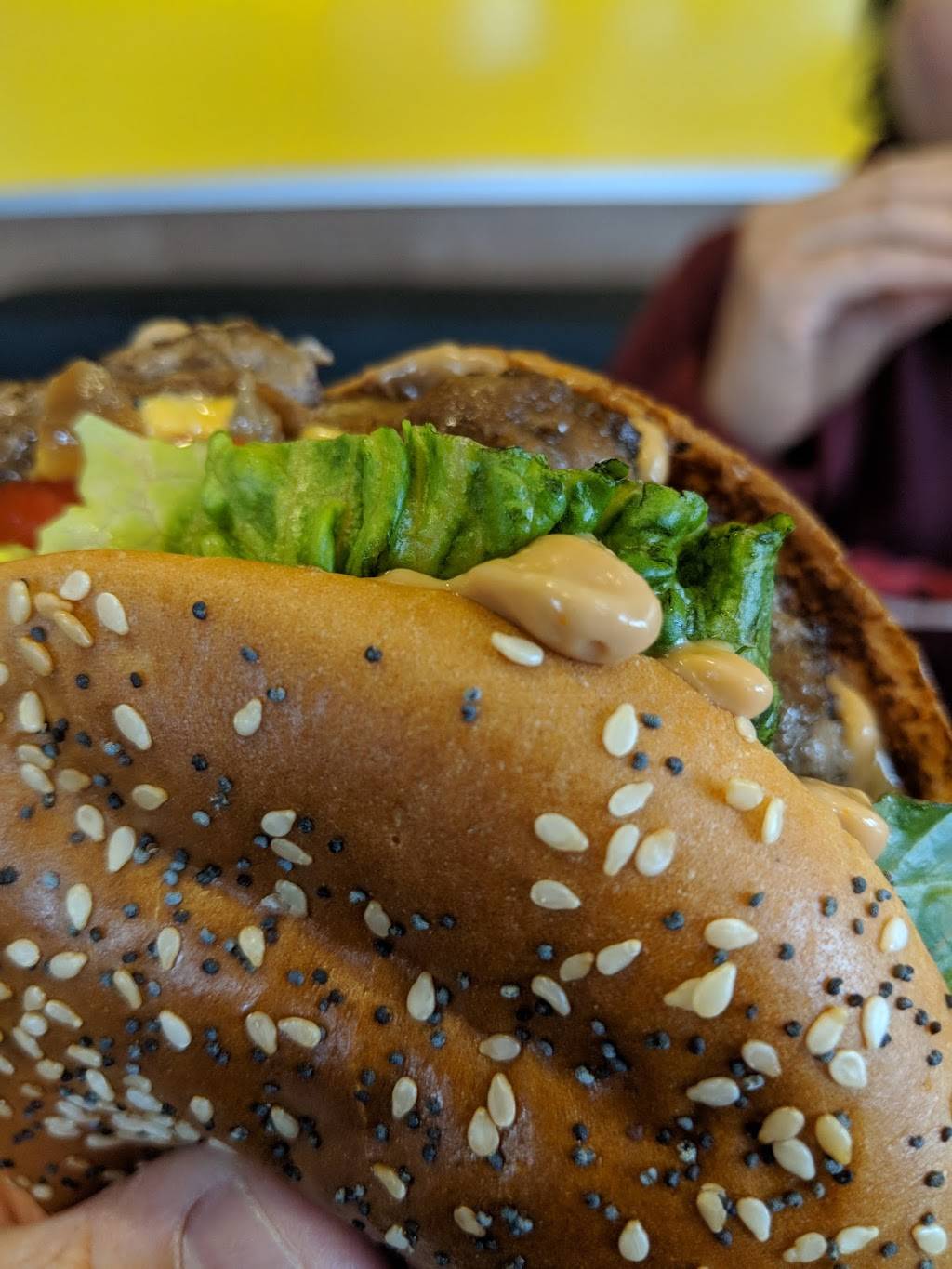 McDonalds | cafe | 2454 Parkedale Ave, Brockville, ON K6V 3G8, Canada | 6133425551 OR +1 613-342-5551