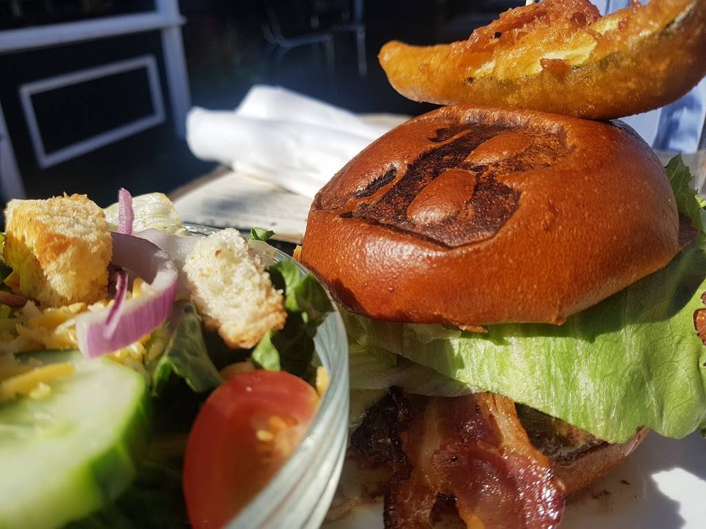 Citizen Burger Bar | restaurant | 3515, 2907 W Cary St, Richmond, VA 23221, USA | 8043582914 OR +1 804-358-2914