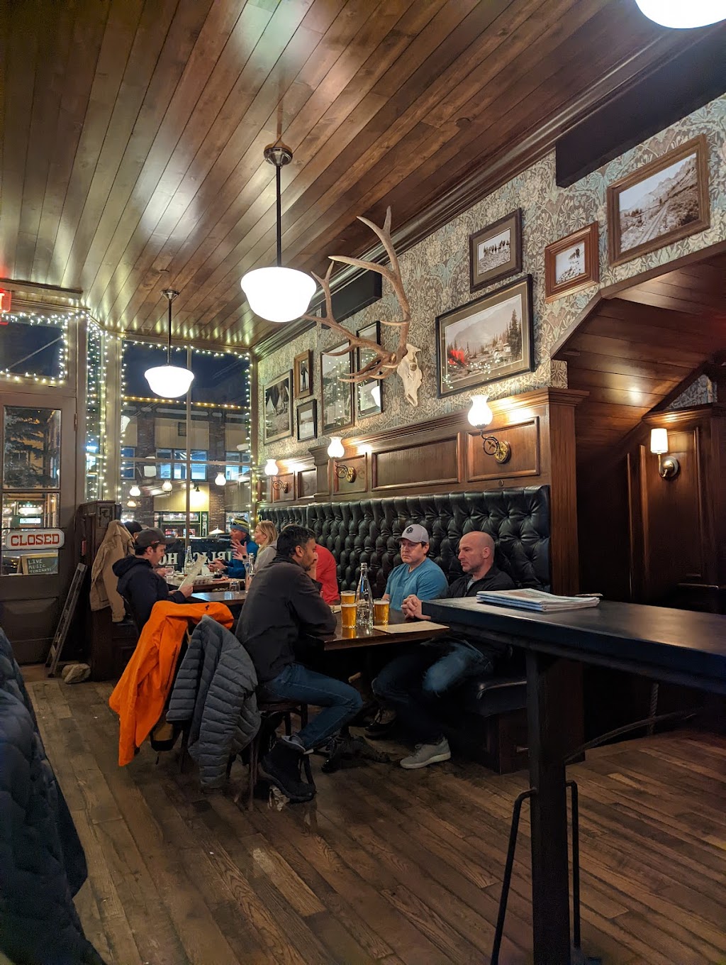 Public House | restaurant | 202 Elk Ave, Crested Butte, CO 81224, USA | 9703490173 OR +1 970-349-0173