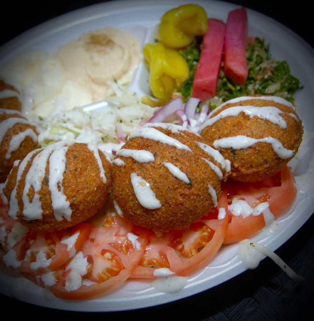 Boustan Lachine | restaurant | 356 Rue Saint-Jacques, Lachine, QC H8R 1E2, Canada | 5143650101 OR +1 514-365-0101