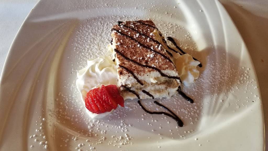 Red Fox Restaurant | restaurant | 218 Smith St, Middletown, CT 06457, USA | 8607404967 OR +1 860-740-4967