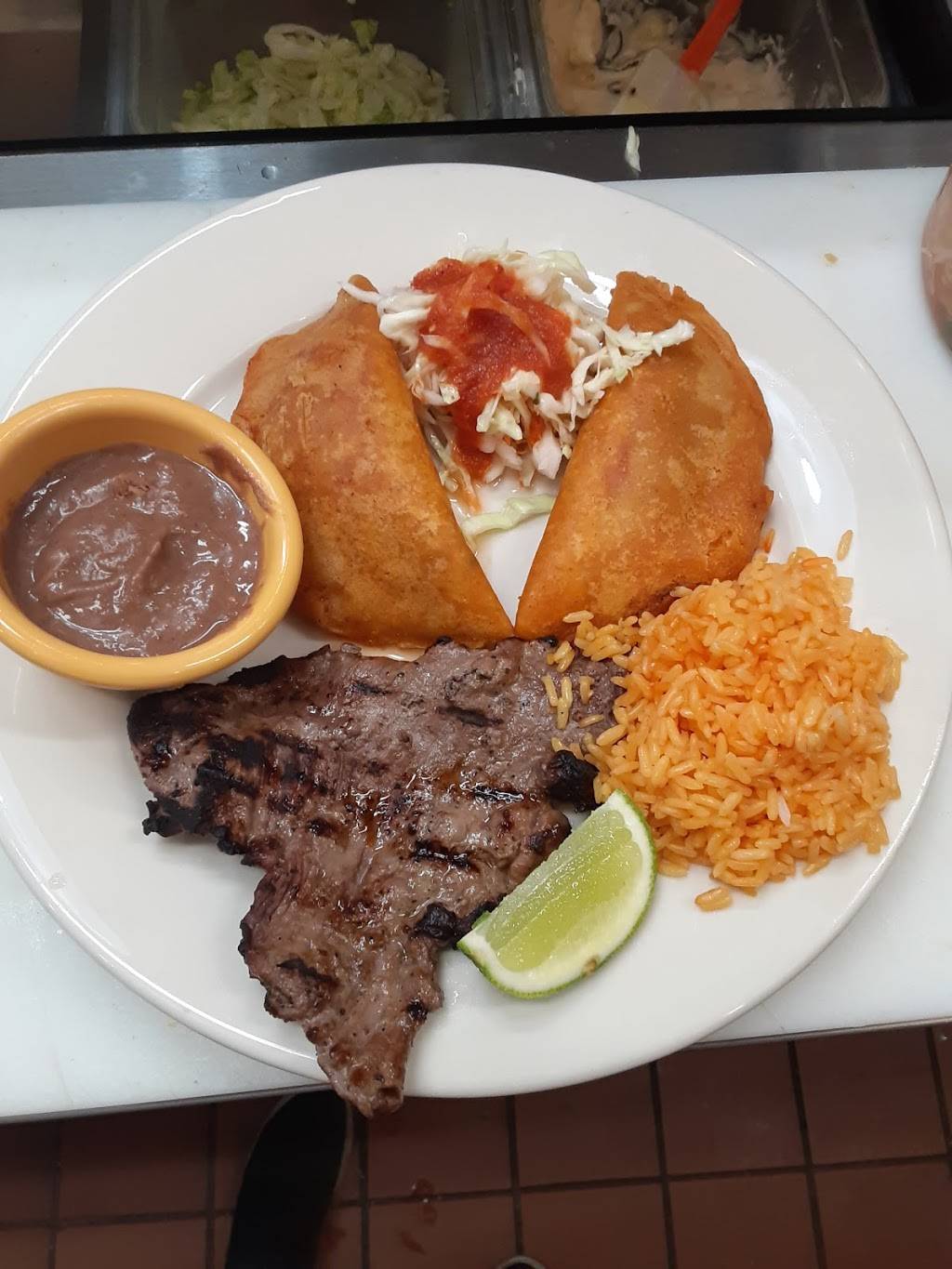 Señora Lola Taquería | restaurant | 3901 Mt Vernon Ave, Alexandria, VA 22305, USA | 5713127214 OR +1 571-312-7214