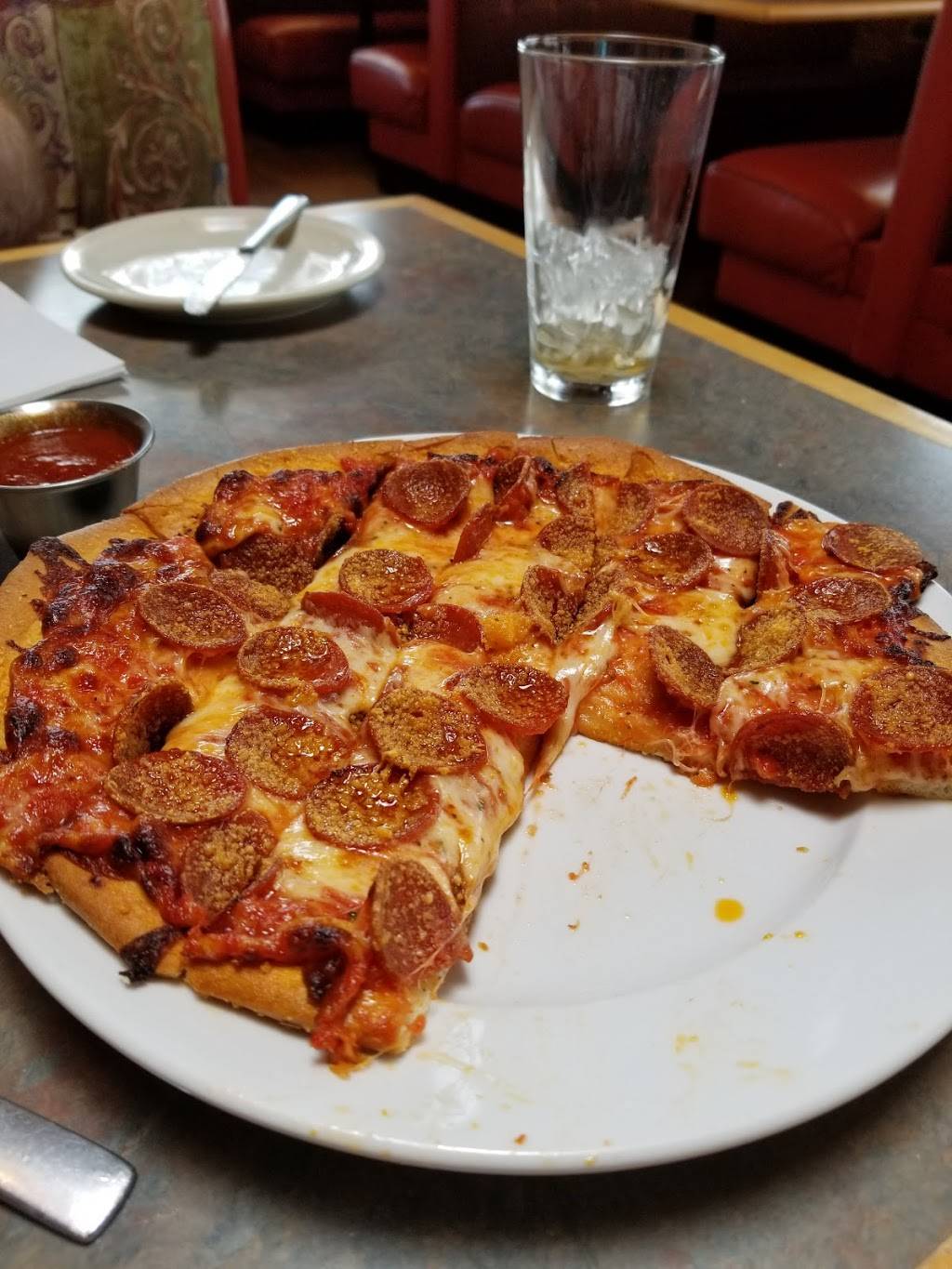 Adornettos Selected Italian | restaurant | 2224 Maple Ave, Zanesville, OH 43701, USA | 7404530789 OR +1 740-453-0789