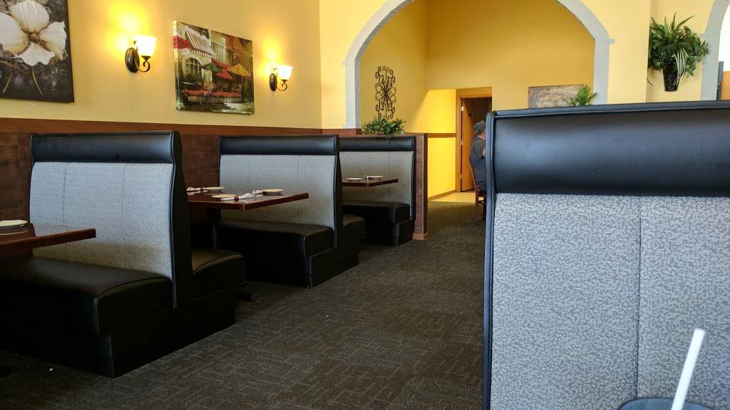 Napolis Italian Restaurant | restaurant | 1205 US-30 suite a, Carroll, IA 51401, USA | 7127752565 OR +1 712-775-2565