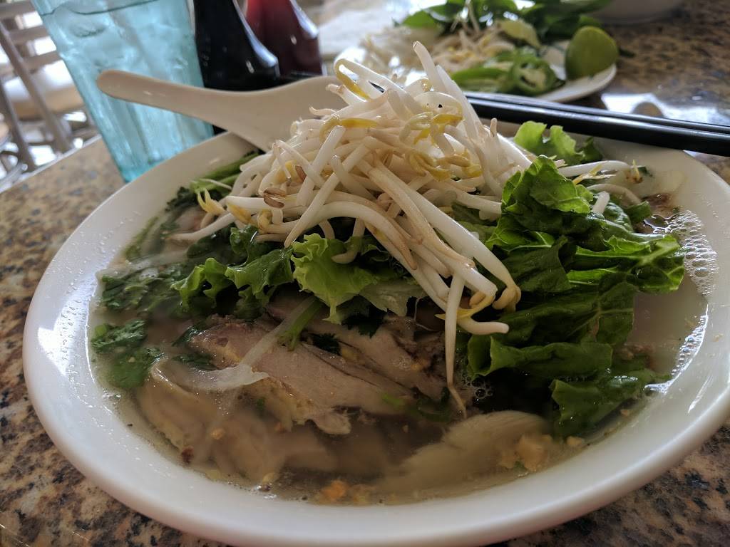 Pho Danh | restaurant | 11049 Farm to Market 1960 Rd W, Houston, TX 77065, USA | 2818904011 OR +1 281-890-4011