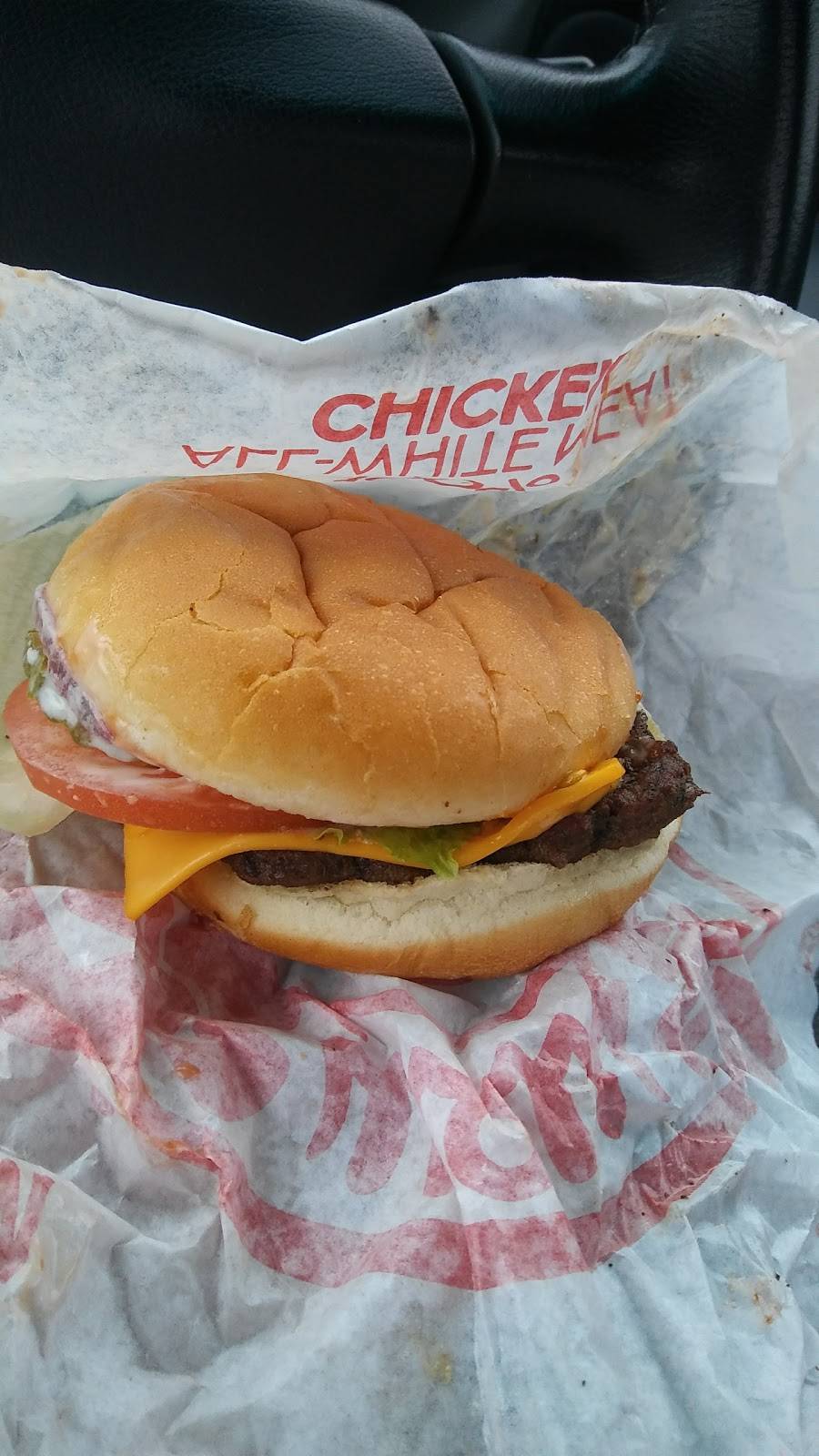 Wendys | restaurant | 315 Oriskany Blvd, Yorkville, NY 13495, USA | 3157367442 OR +1 315-736-7442