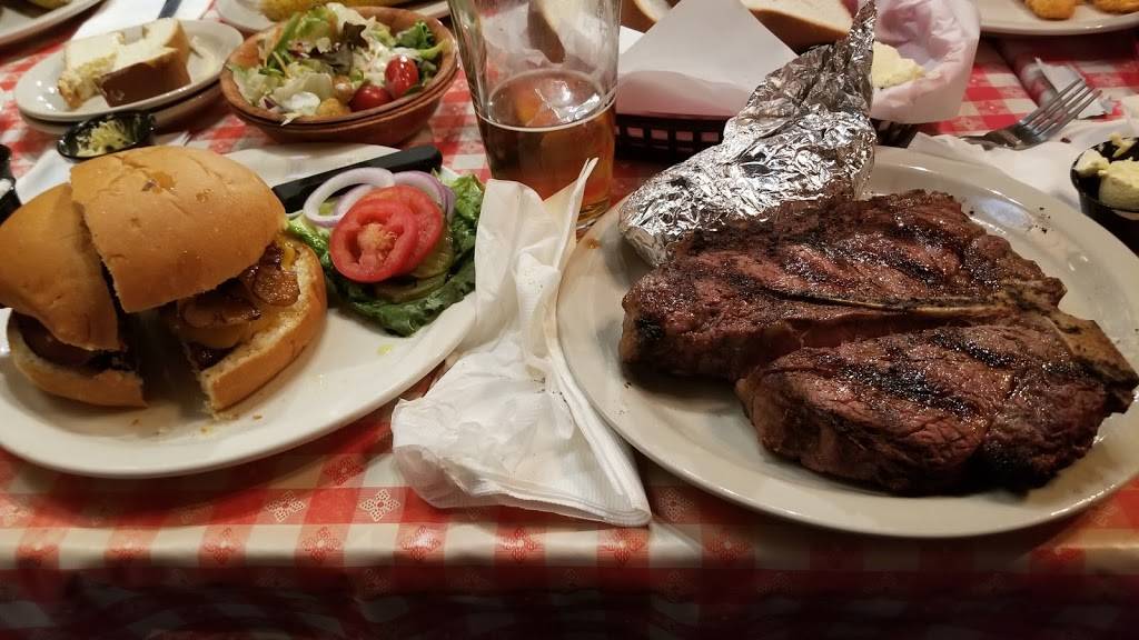 Pinnacle Peak | restaurant | 6541 E Tanque Verde Rd, Tucson, AZ 85715, USA | 5202960911 OR +1 520-296-0911