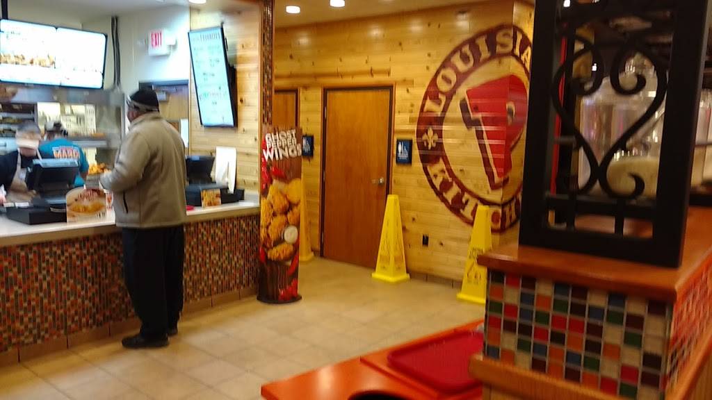 Popeyes Louisiana Kitchen | restaurant | 9085 Middleford Rd, Seaford, DE 19973, USA | 3026294150 OR +1 302-629-4150
