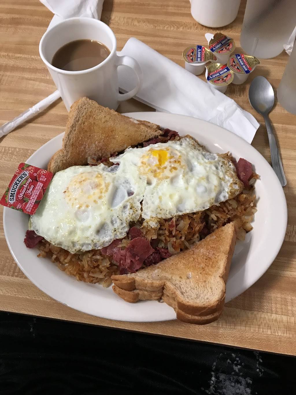 Hovies | restaurant | 1450 Yankee Doodle Rd, Eagan, MN 55122, USA | 6514522753 OR +1 651-452-2753