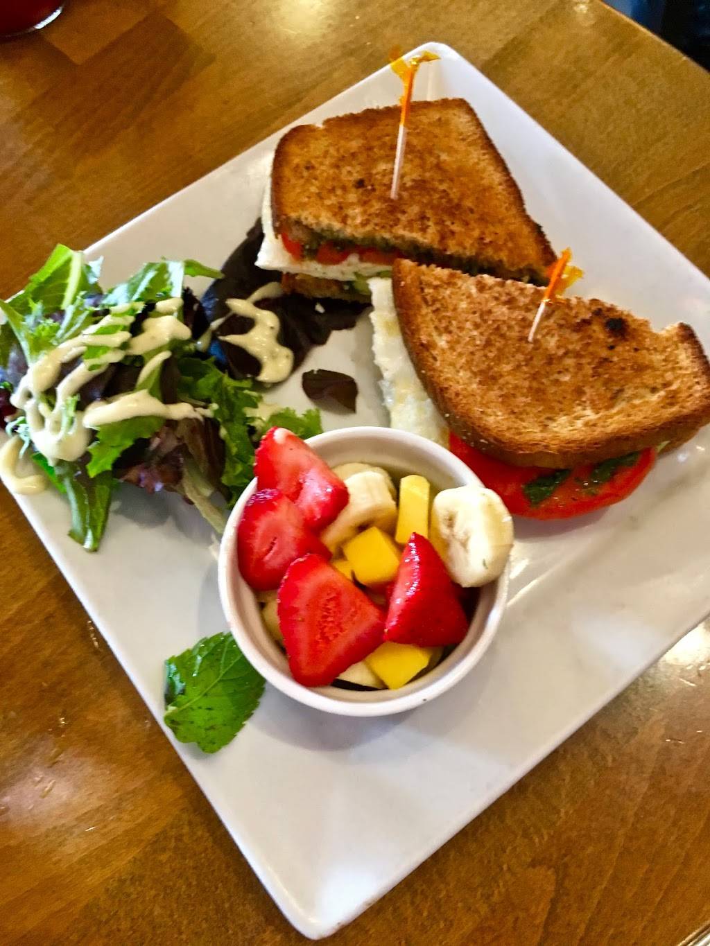 Creme De La Crepe REDONDO | restaurant | 1708 1/2 S Catalina Ave, Redondo Beach, CA 90277, USA | 3105408811 OR +1 310-540-8811