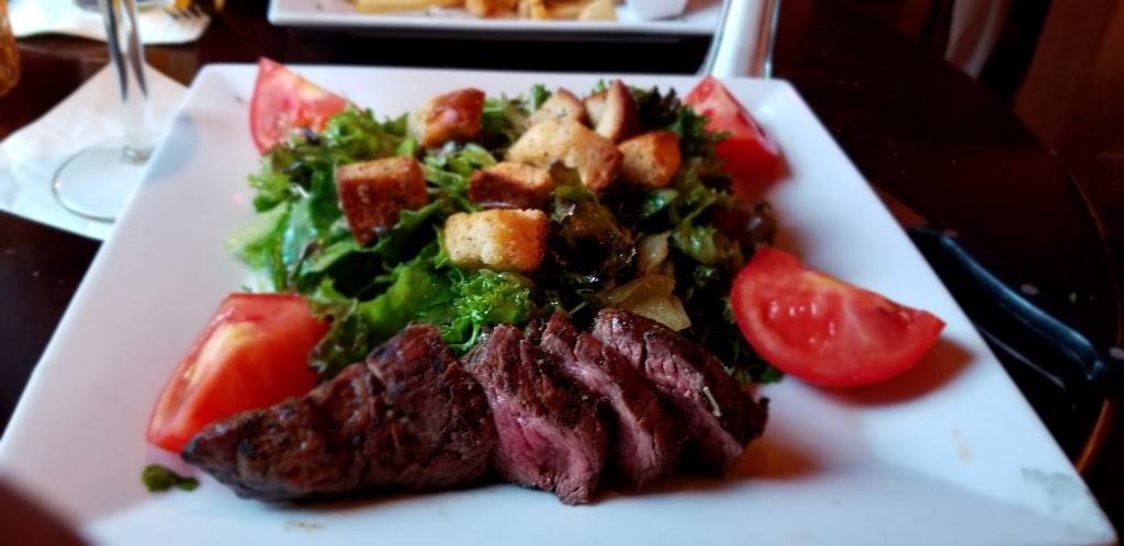 Six Burner Bistro | restaurant | 13 Main St B, Plymouth, NH 03264, USA | 6035369099 OR +1 603-536-9099