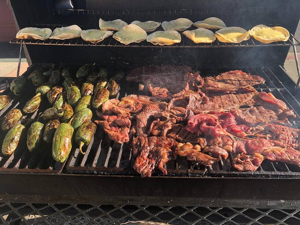 Tacos La Carreta | restaurant | 1703 E Alondra Blvd, Compton, CA 90221, USA | 5625033571 OR +1 562-503-3571