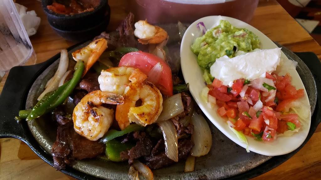 Cancun Grill | restaurant | 15406 NW 77th Ct, Miami Lakes, FL 33016, USA | 3058268571 OR +1 305-826-8571