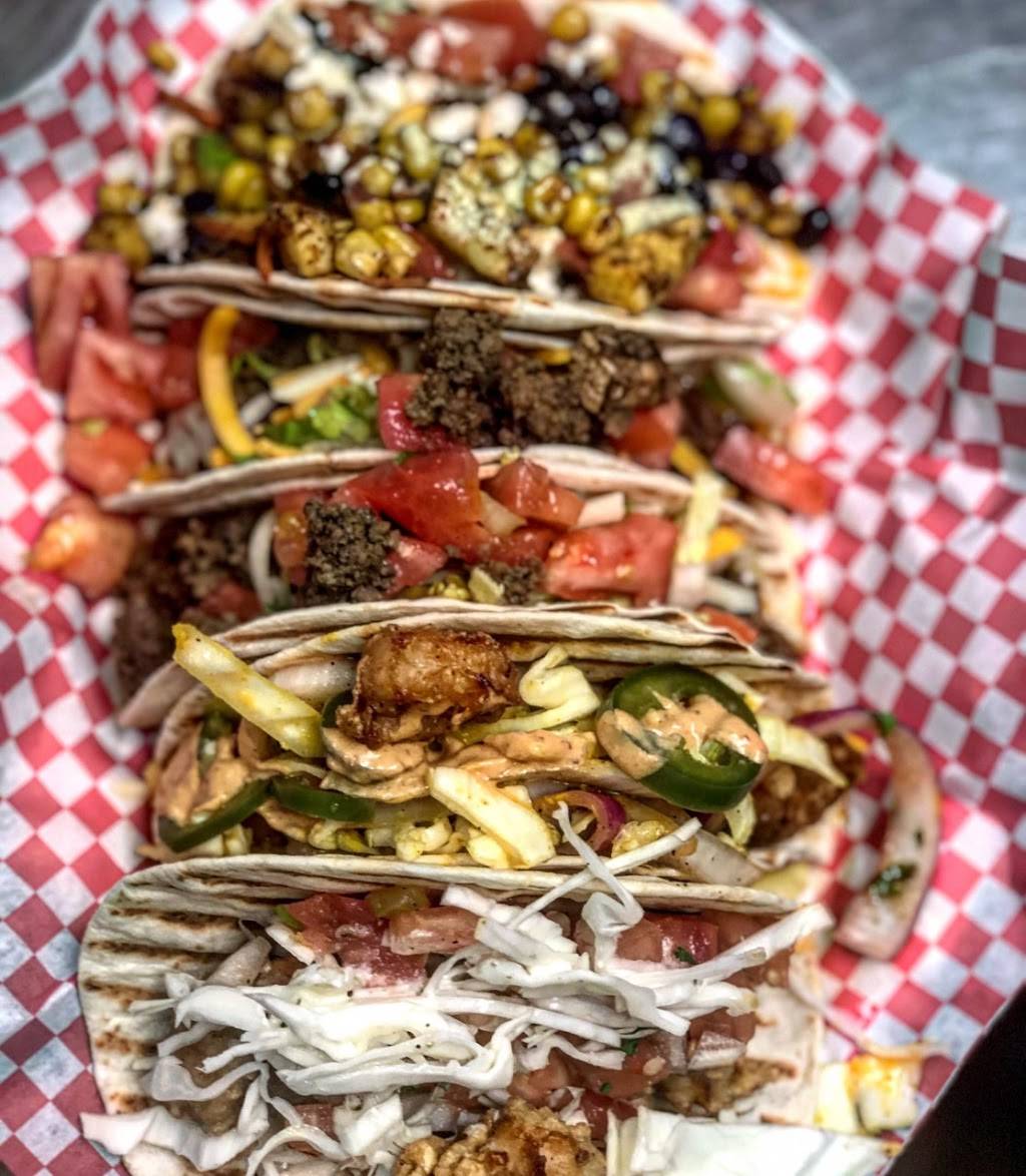 Retro Grub And Pub | restaurant | 87 Elizabeth St, Derby, CT 06418, USA | 4757775366 OR +1 475-777-5366